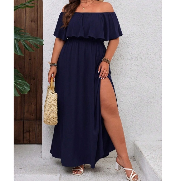 Plus Solid Off Shoulder Split thigh Maxi Dress - Picture 4 of 6